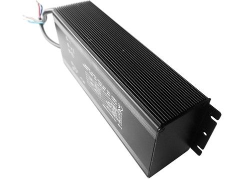reator eletrônico CMH Philips CosmoPolis de 160Hz CDM MH